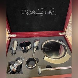 Wolf gang set of wine opener